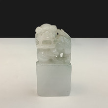 천연원석 옥 비취 해태 조각 관상용 27g h4.3 w 2cm (1점)